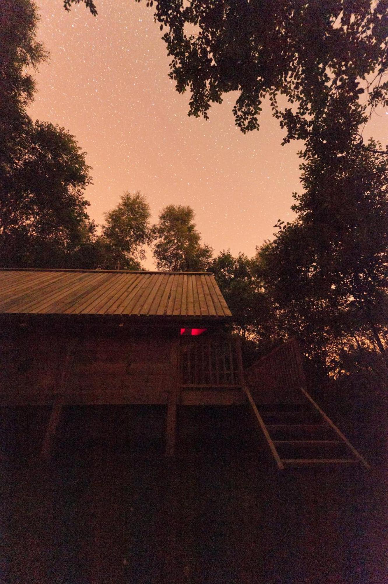 Les Cabanes De Rensiwez Mabompre Exteriör bild