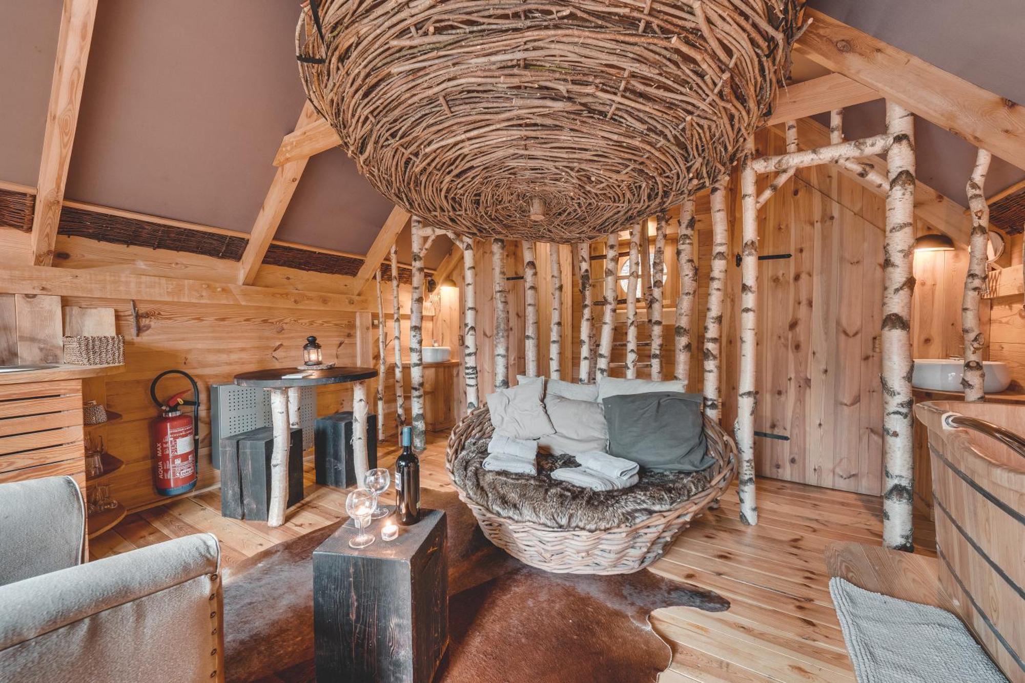 Les Cabanes De Rensiwez Mabompre Exteriör bild