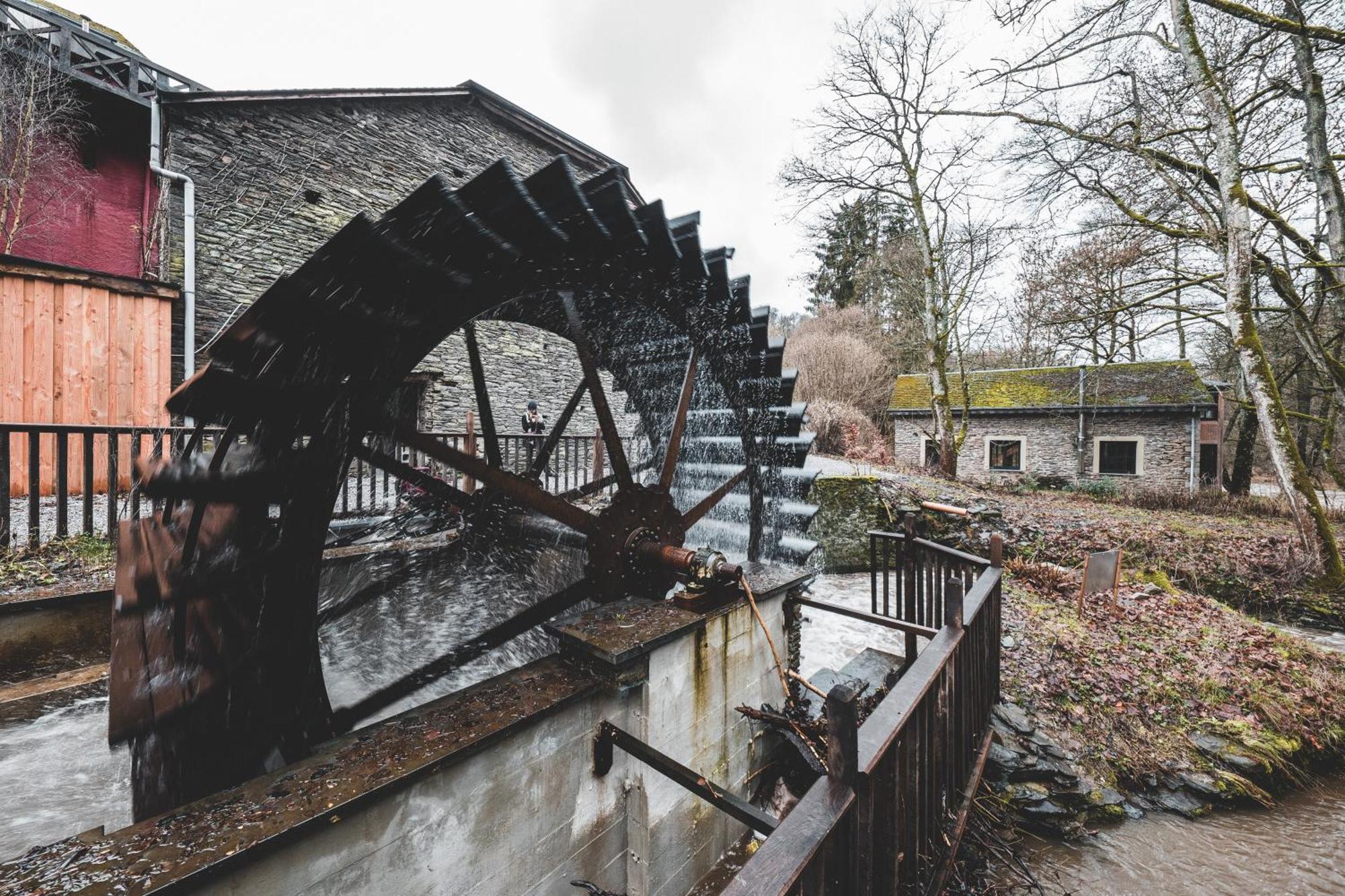 Les Cabanes De Rensiwez Mabompre Exteriör bild